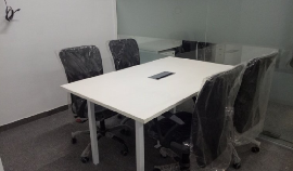 Office Space For Rent in Nungambakkam High Road with 5 SEATER Setup